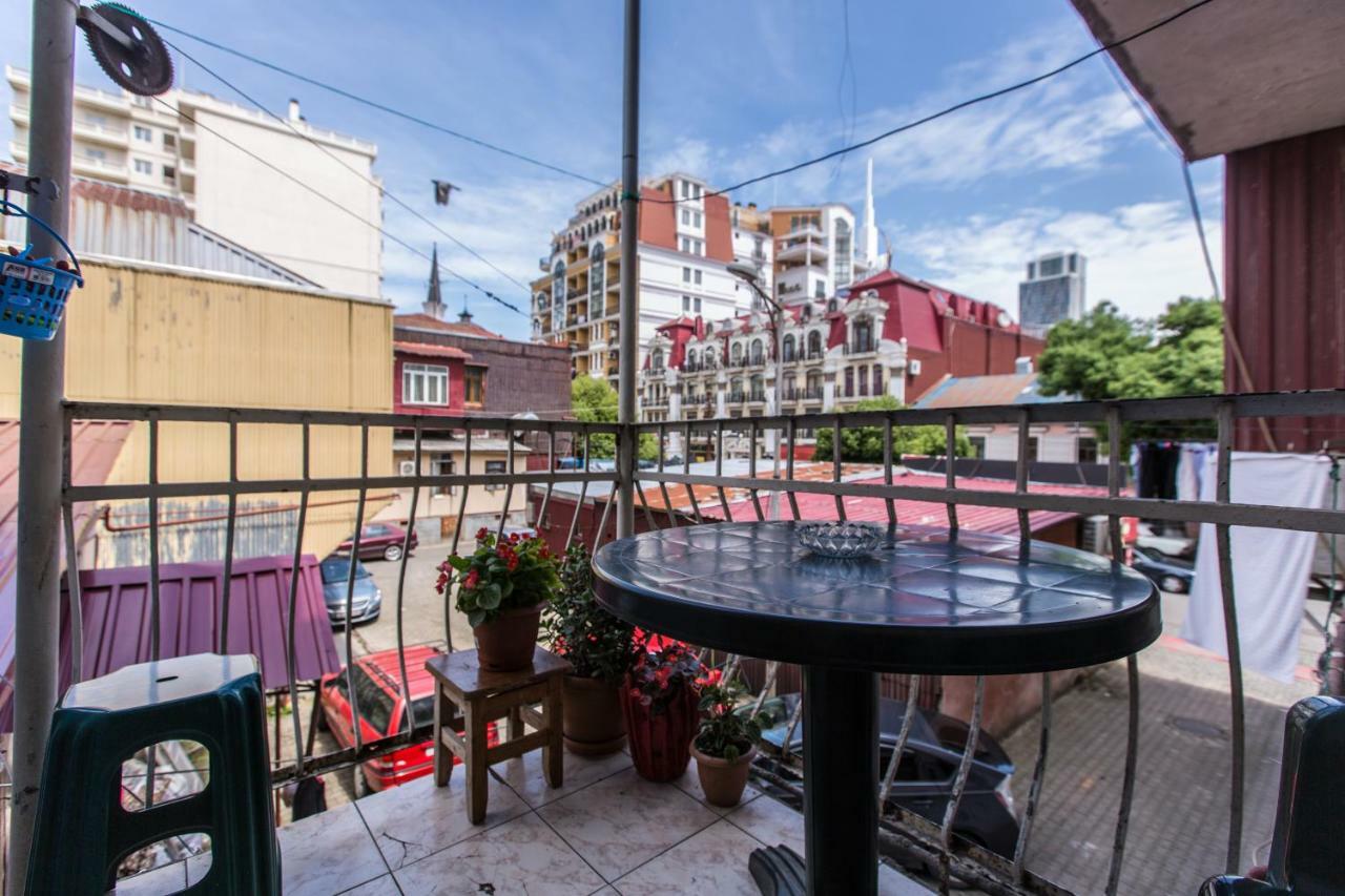 Квартира У Бульвара 1 Batumi Zewnętrze zdjęcie